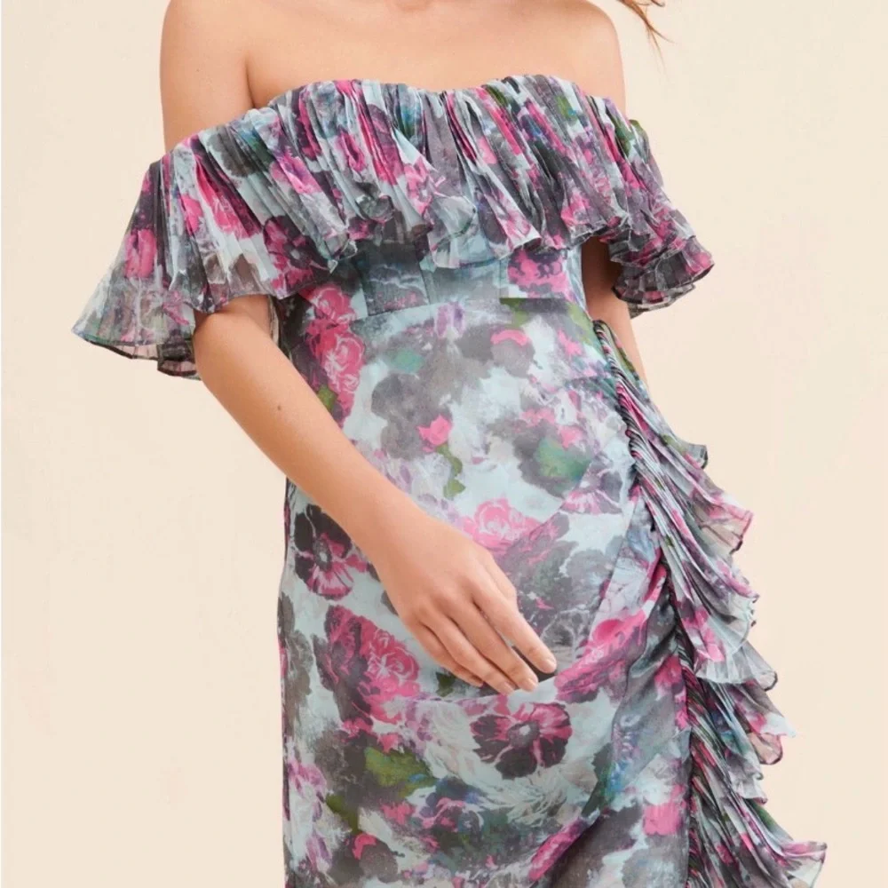 Hutch Off-Shoulder Floral Ruffle Maxi 18w - Picture 2 of 3